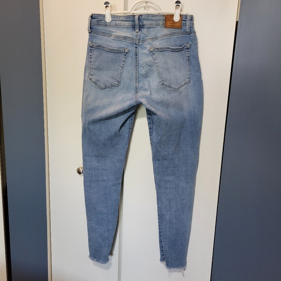 Lucky Brand Hayden jeans - Picture 2 of 6